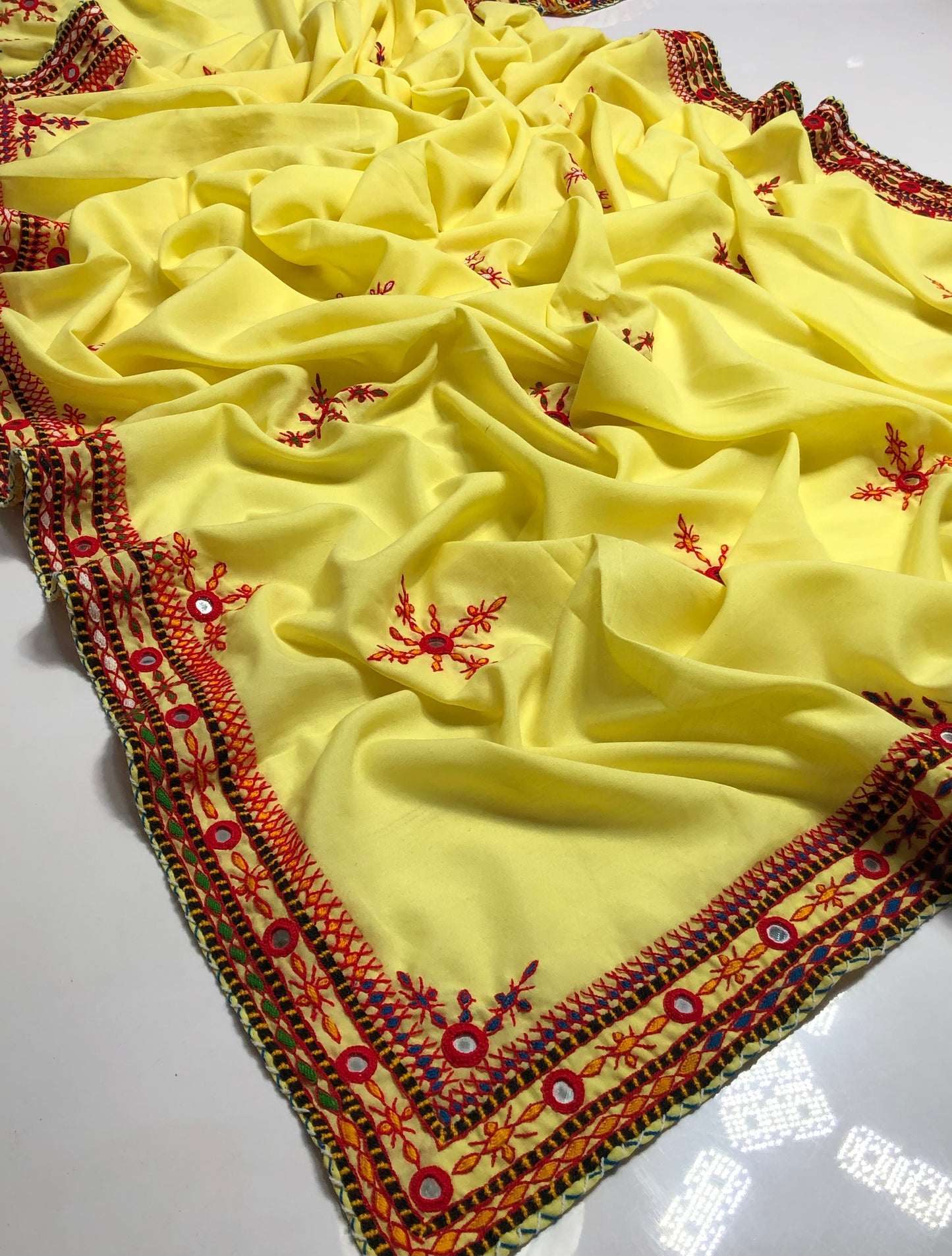 Swiss Lawn Chadar