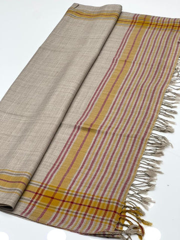 Pashmina Shawl
Elegant And Beautiful Banarsi Shawl
