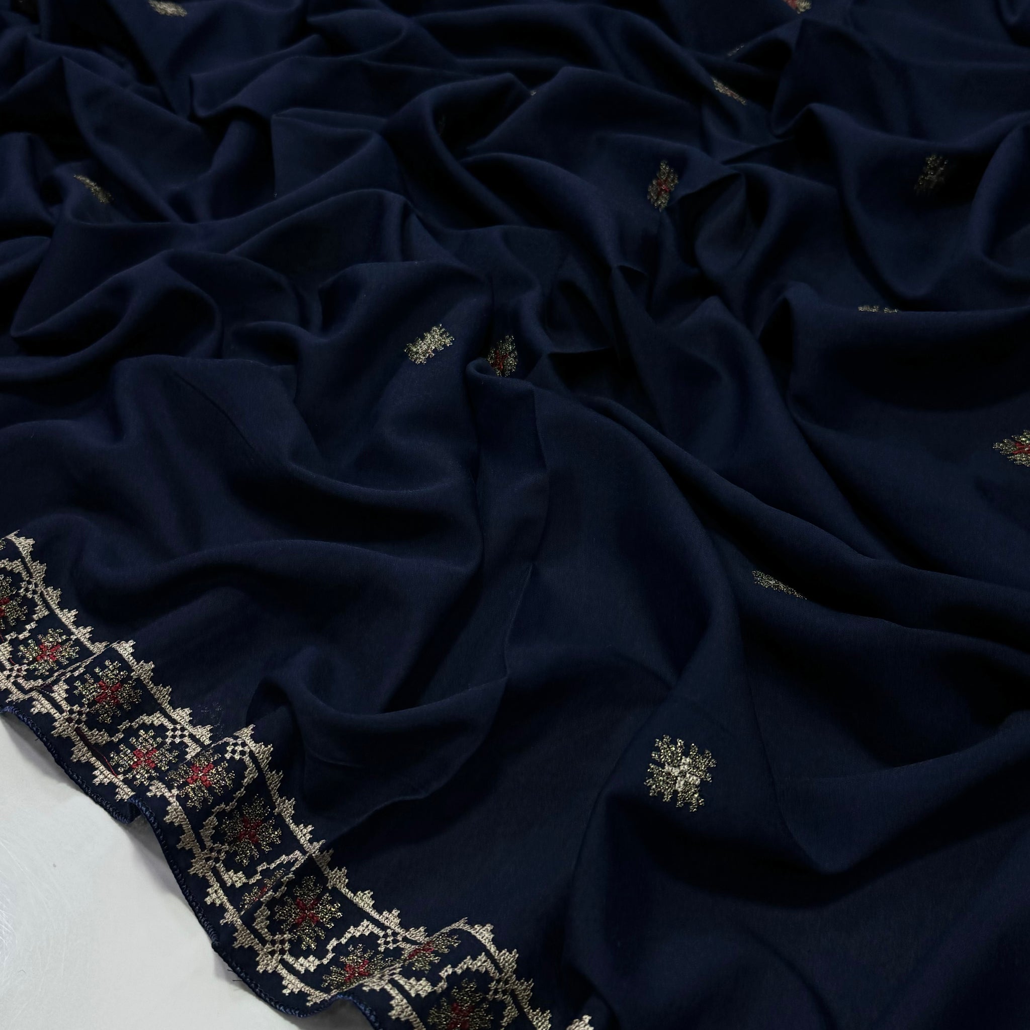 Swiss Lawn Chadar