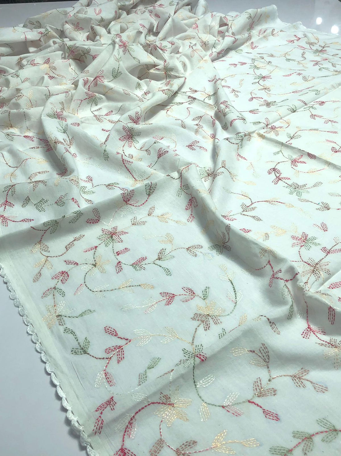 Ladies Pure Lawn Chadar