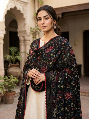 Pure Lawn
Hand Made Multani Embroidery Chadar