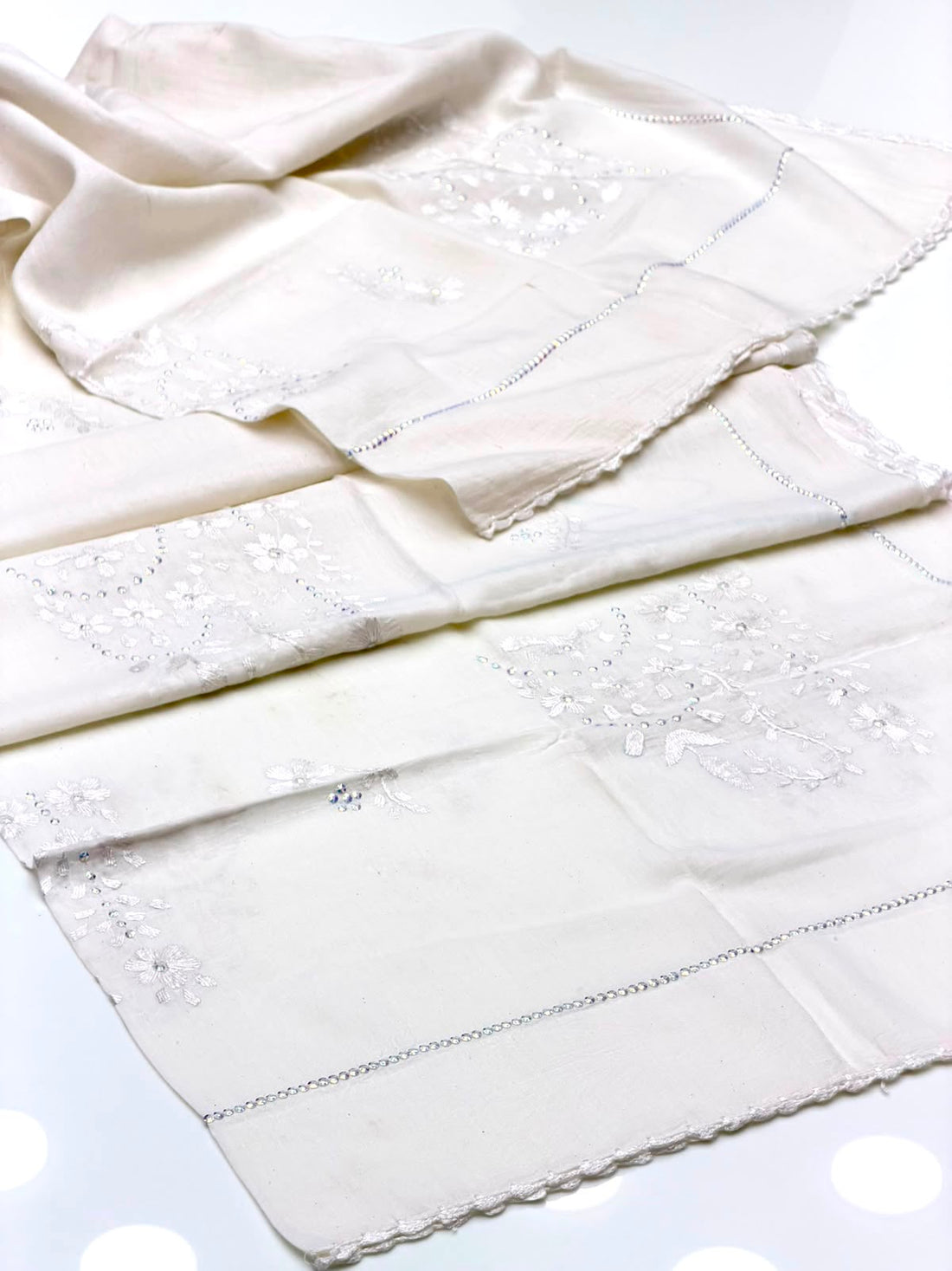 Pure Lawn
Hand Made Multani Embroidery With Sequence Chadar