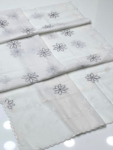 Pure Lawn
Hand Made Multani Embroidery Chadar
