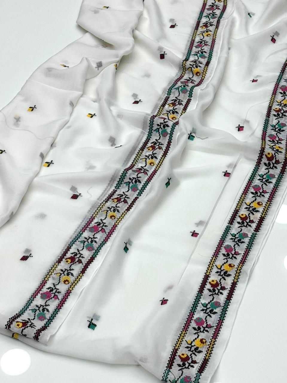 Swiss Lawn
Machine Cross Stitch Embroidery Chadar