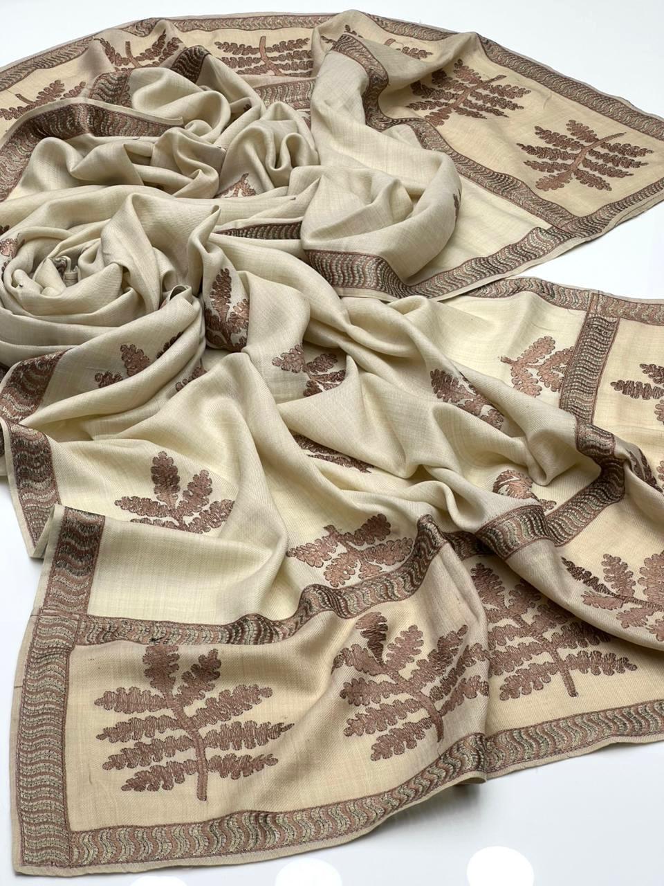 Pashmina
Machine Made Embroidery Shawl