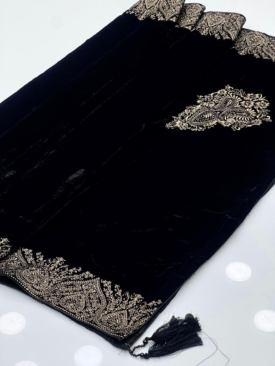 Micro Velvet Shawl
Machine Zarri Work Embroidery