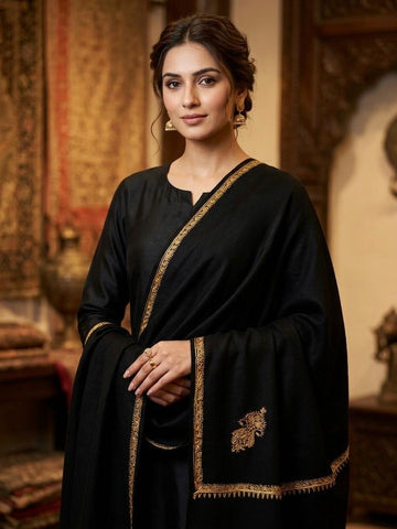 Pashmina
Hand Made Kashmiri Embroidery Shawl