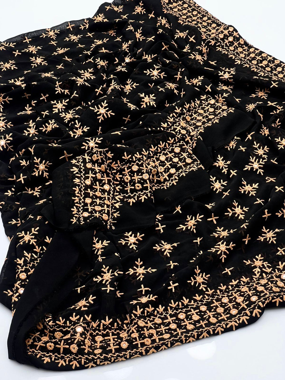 Korean Georgette Fabric 
Sindhi Embroidered Chadar With Mirror Work