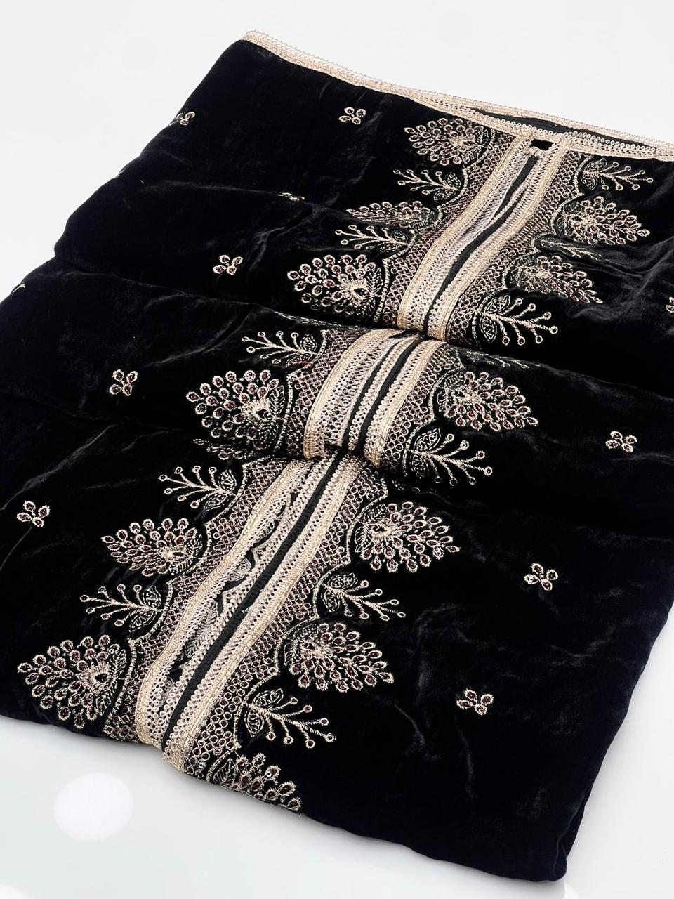Velvet Shawl
Machine Sequence Embroidered With Tilla Thread