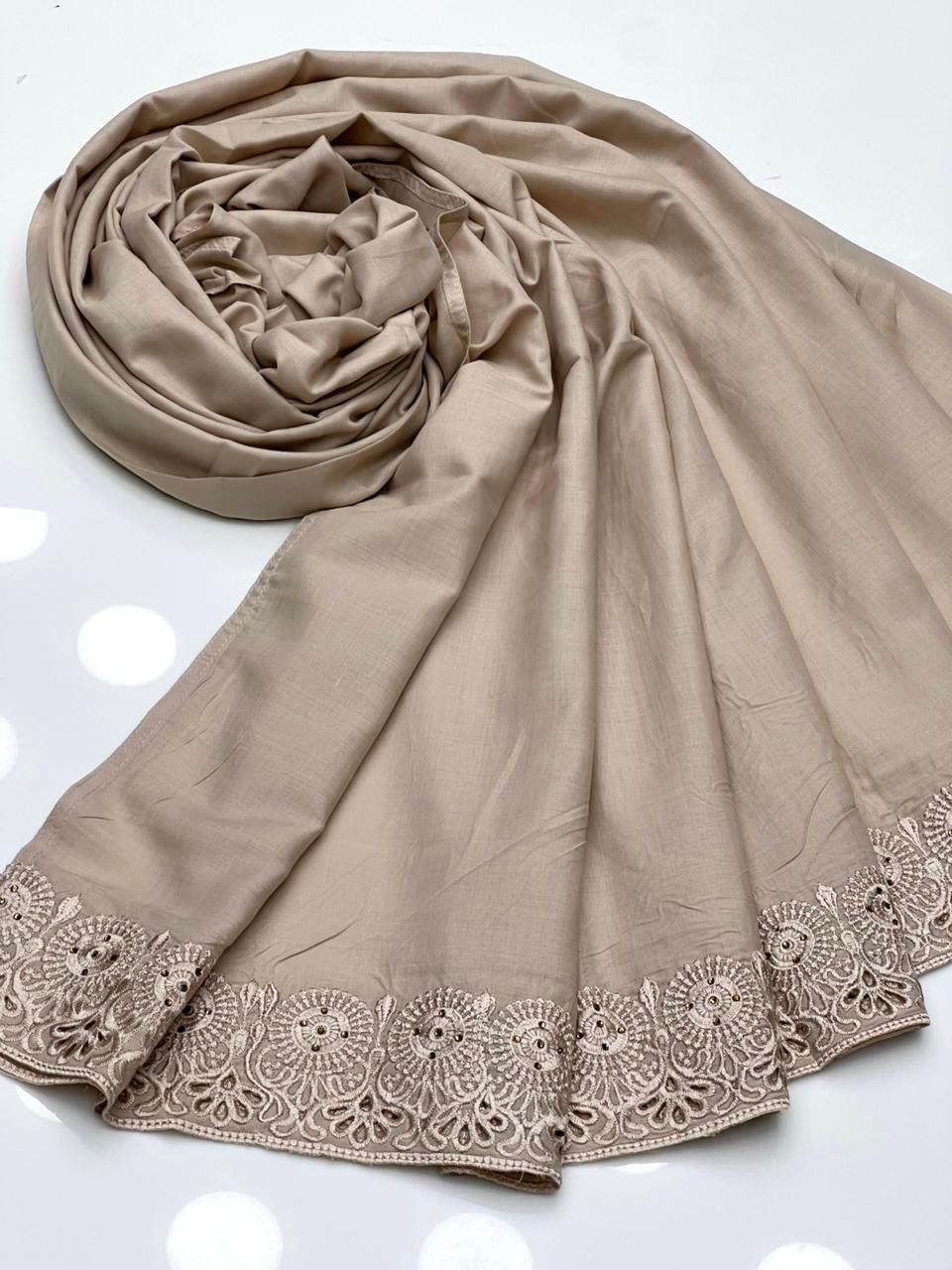 Beautiful ChickenKari Work 1 Sided Border Chadar