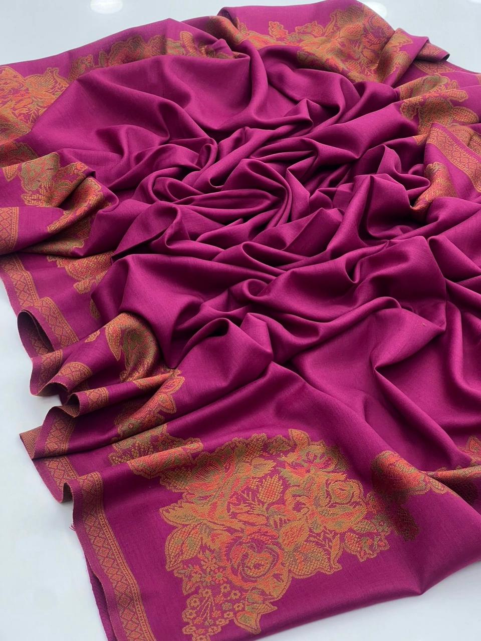 Pashmina
Beautiful Kani Shawl