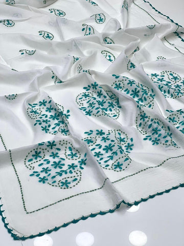 Pure Lawn
Hand Made Multani Embroidery With Sequence Chadar