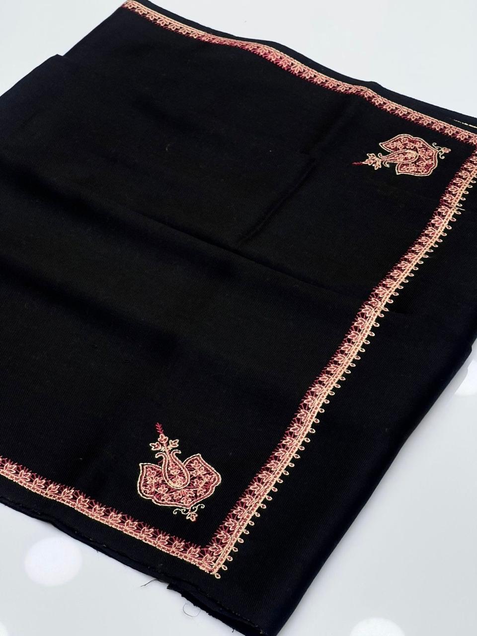 Pashmina Shawl
Machine Made Kashmiri Embroidery