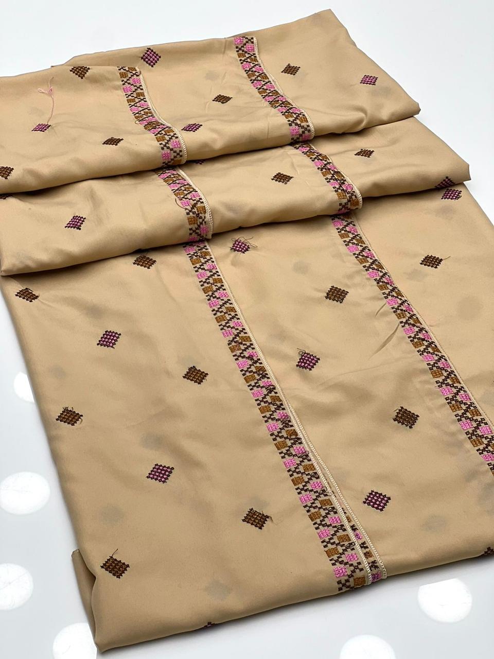 Swiss Lawn Fabric
Machine Embroidery Chadar