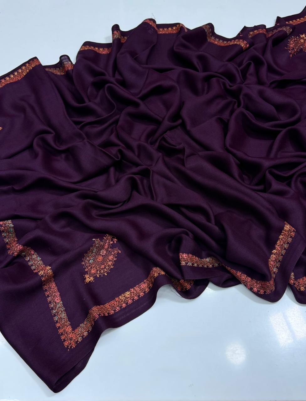 Pashmina
Hand Made Kashmiri Embroidery With Block Print Shawl