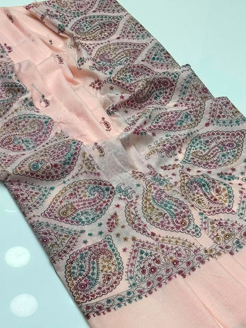 Pure Lawn
Kashmiri Hand Made Embroidery With Block Print Chadar