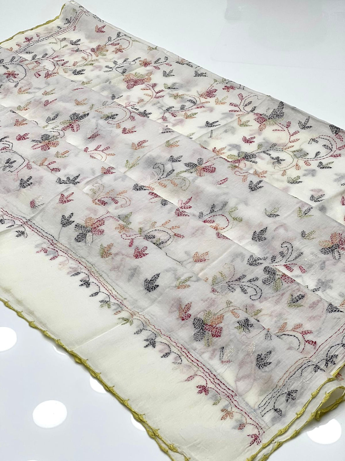 Pure Lawn
Hand Made Multani Embroidery Chadar