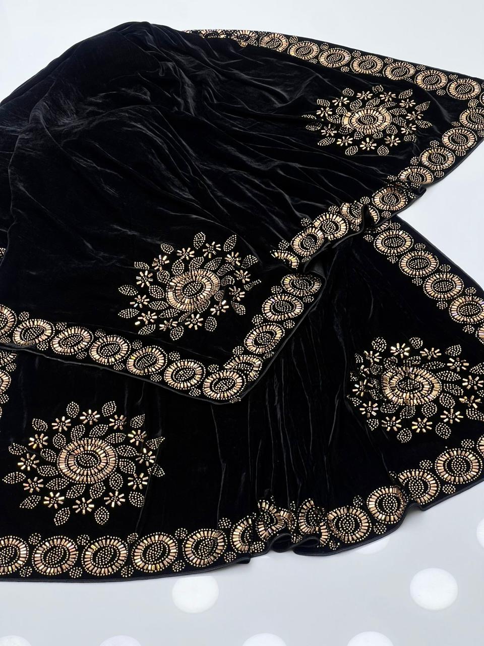 Micro Velvet Shawl
Elegant And Beautiful Stones Work
