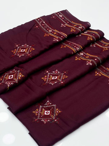 Swiss Lawn
Machine Balochi Embroidery Chadar