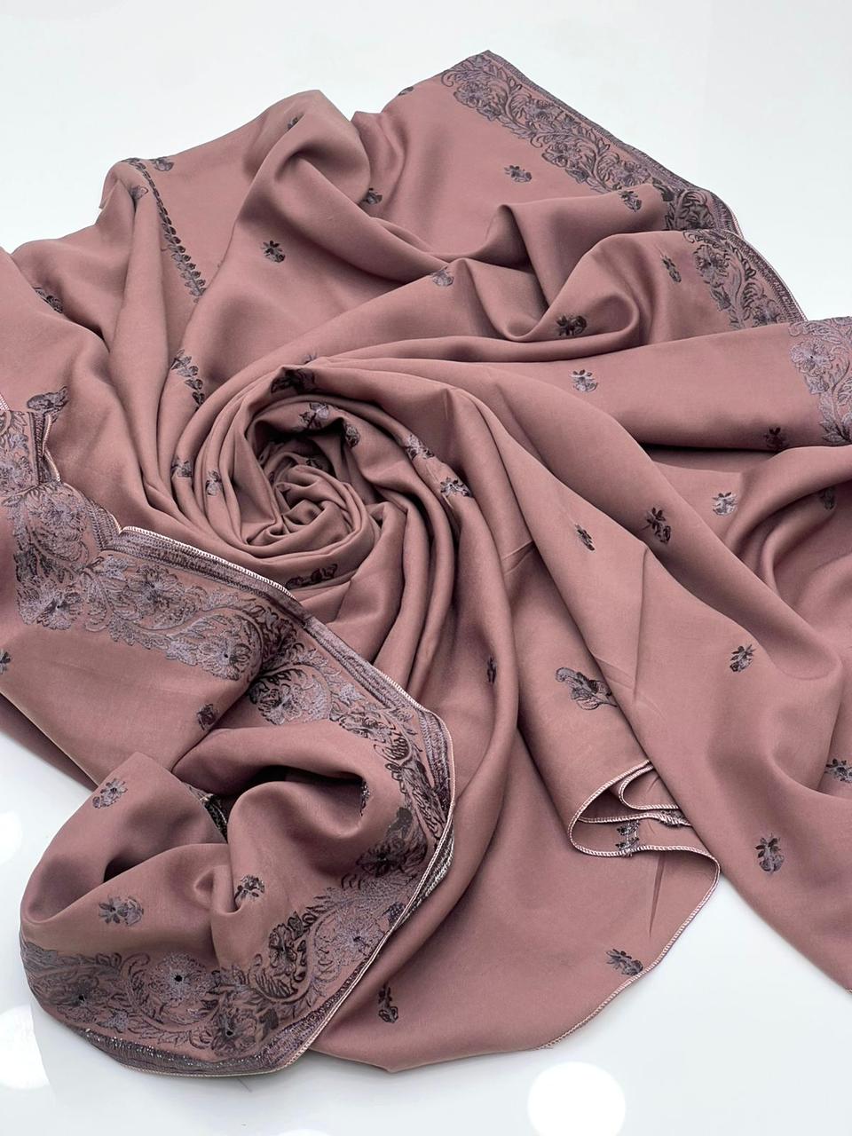 Swiss Lawn Fabric Elegant And Beautiful Machine Embroidery Chadar