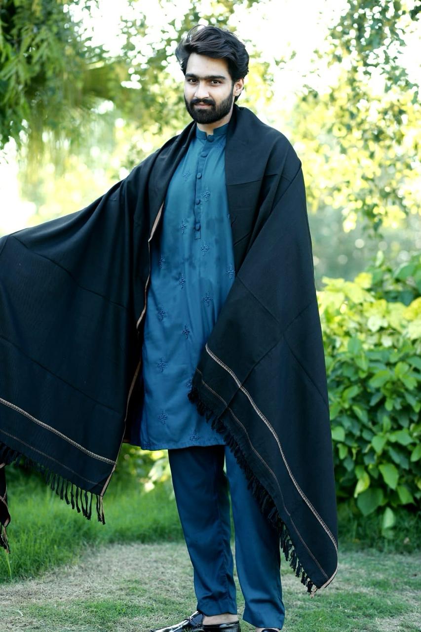 Gents Wool Shawl
Elegant And Beautiful Gents Shawl