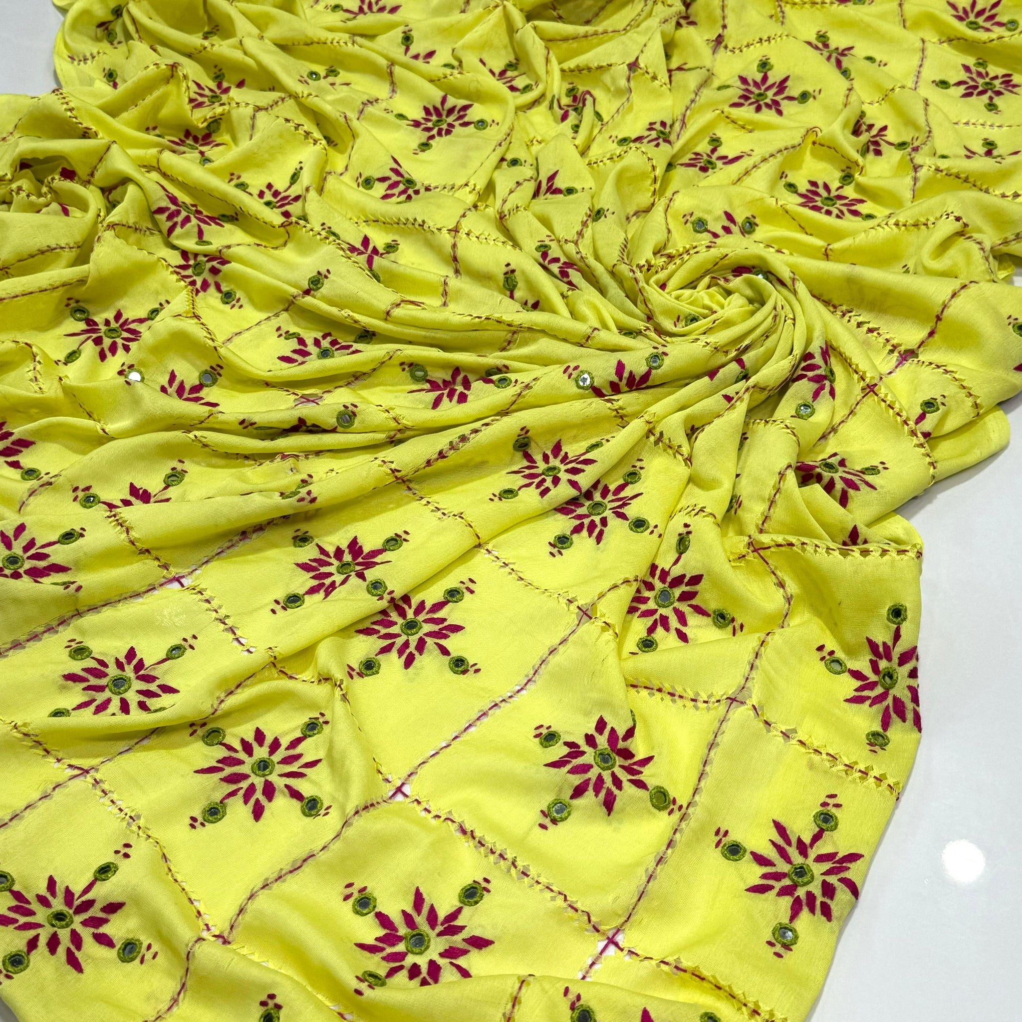 Swiss Lawn Chadar