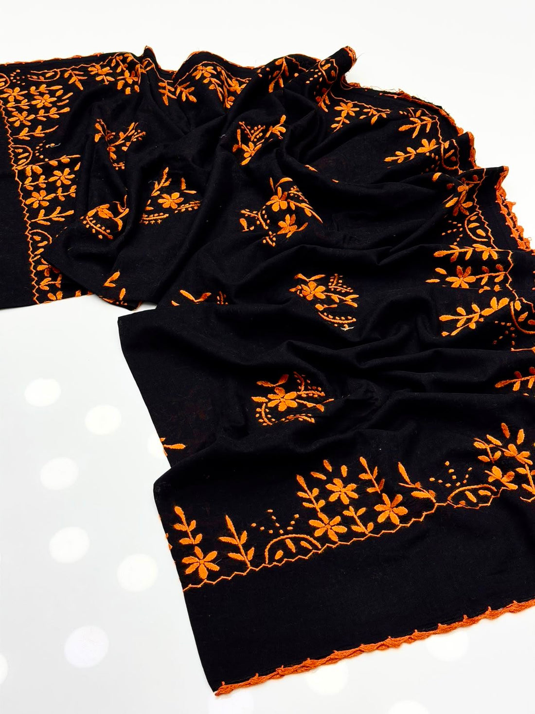 Pure Lawn
Hand Made Multani Embroidery With Mirror Chadar