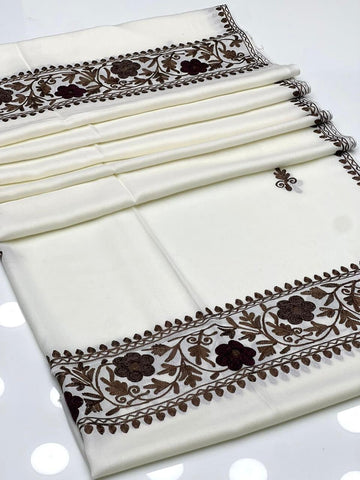 Pashmina Shawl
Elegant And Beautiful Machine Work