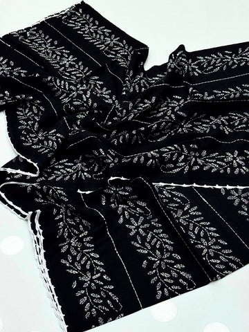 Pure Lawn
Hand Made Multani Embroidery With Tarkashi Chadar