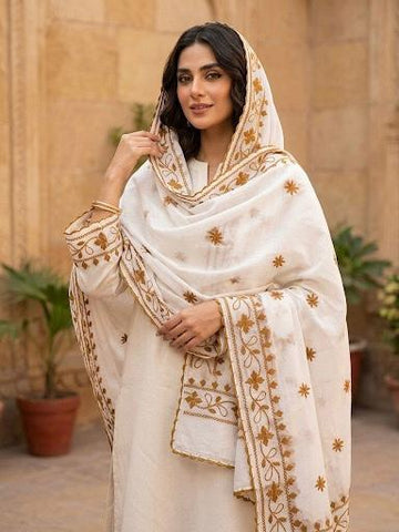 Pure Lawn
Hand Made Multani Embroidery Chadar