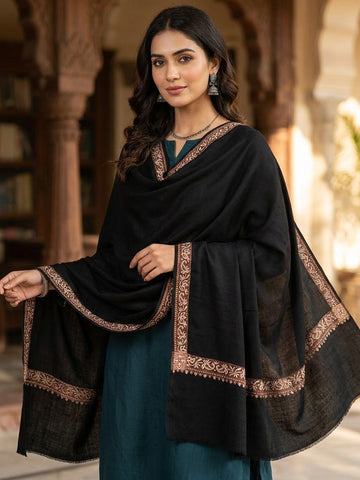 Pashmina Shawl
Beautiful Banarsi Shawl