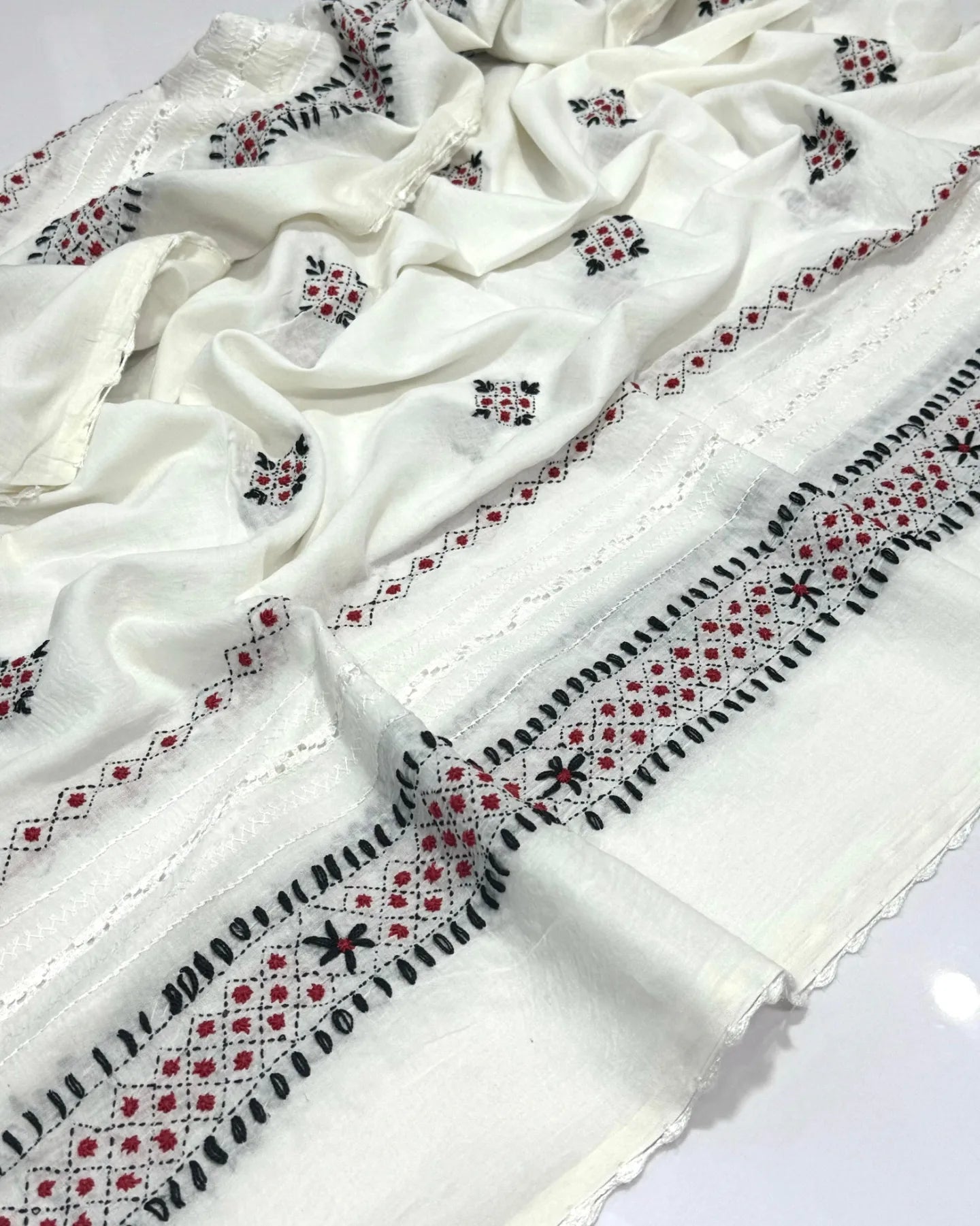 Traditional Multani Embroidered Tarkashi Chadar