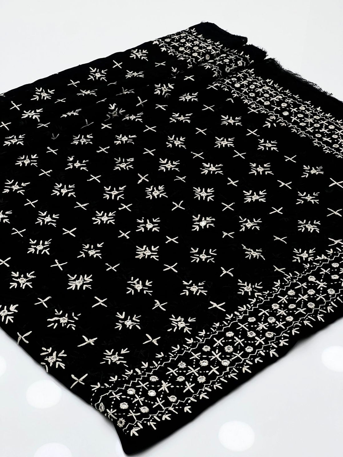 Korean Georgette
Sindhi Embroidered Chadar With Mirror Work