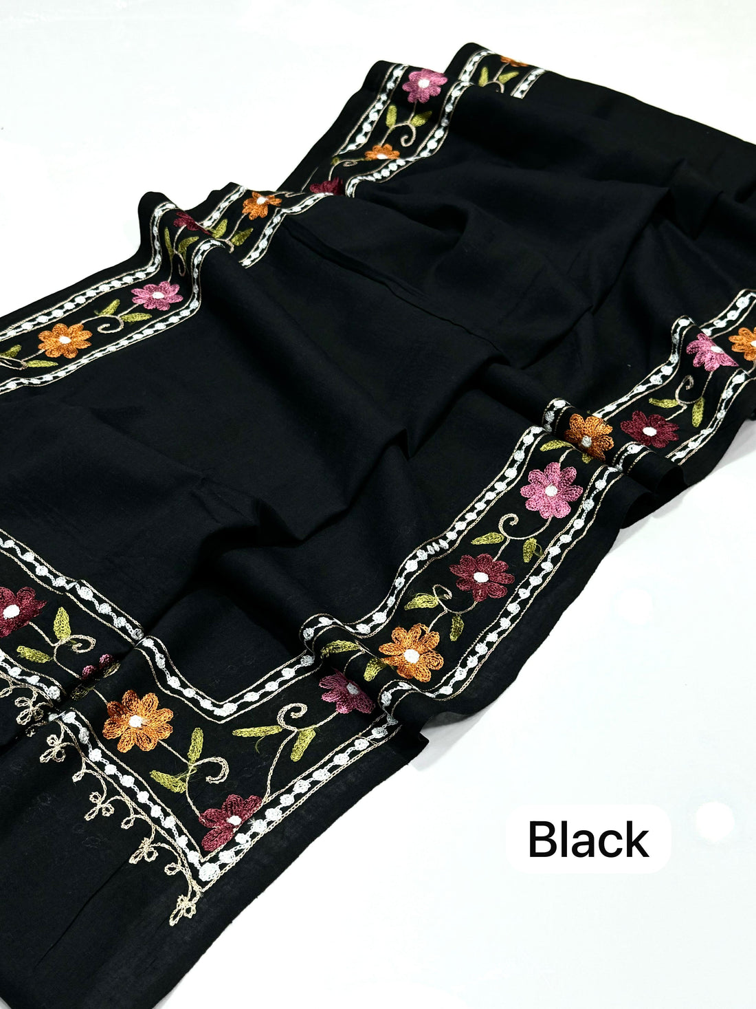 Beautiful Machine Multani Embroidered Chadar