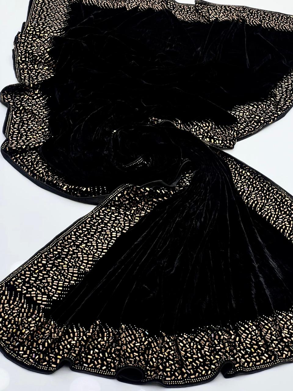 Micro Velvet Shawl
Elegant And Beautiful Stones Work
9000 Micro Velvet