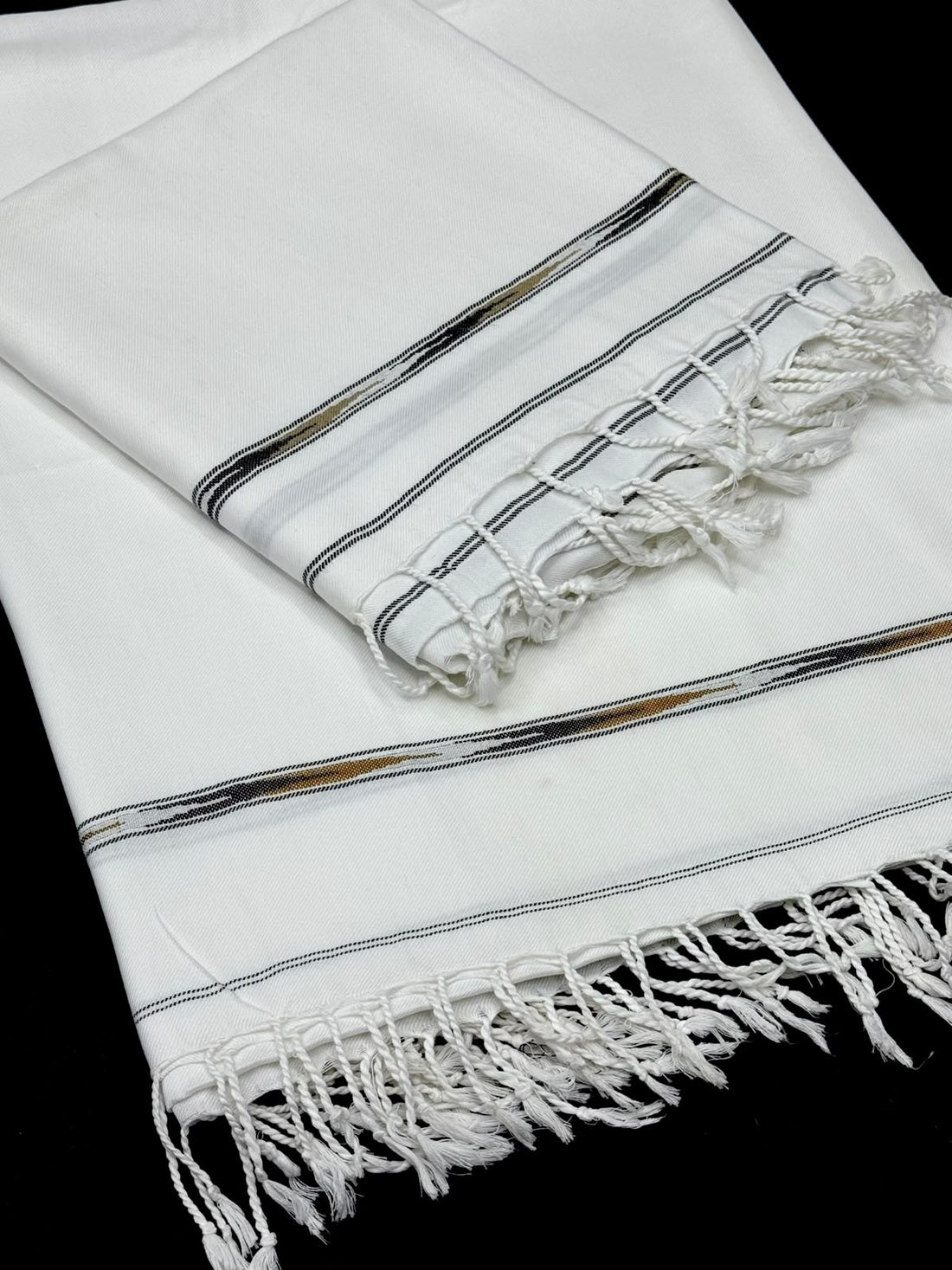 Gents Wool Shawl
Beautiful Gents Shawl