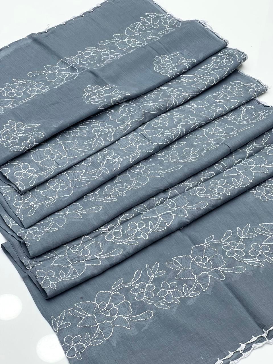 Pure Lawn Fabric
Multani HandMade Embroidery Chadar