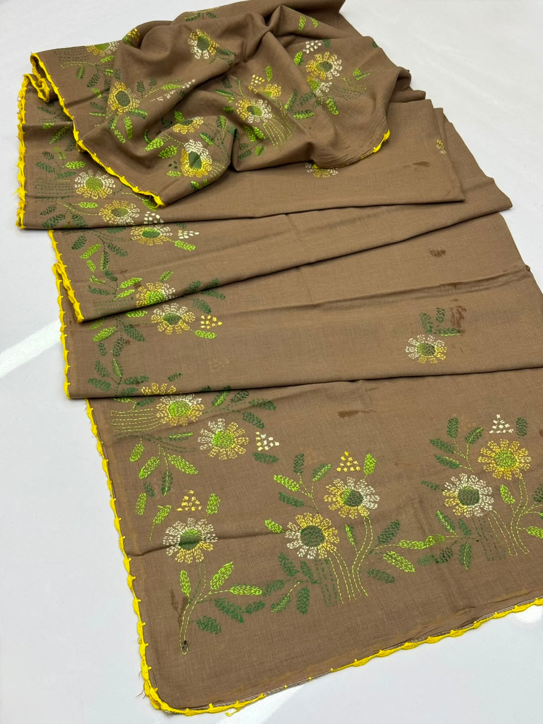 Pure Lawn
Hand Made Multani Embroidery Chadar