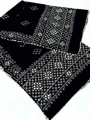 Pure Lawn
Hand Made Multani Embroidery With Mirror Chadar