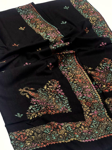 Pure Lawn Stuff 
Kashmiri Hand Made Embroidery With Block Print Chadar