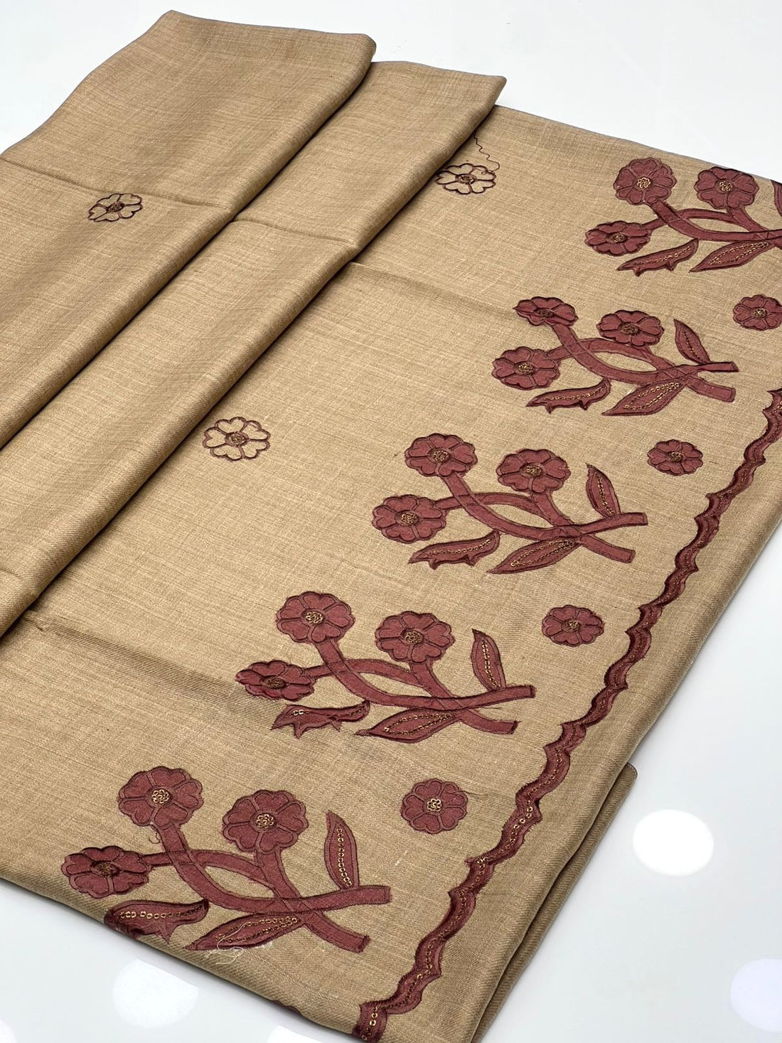 Pashmina Shawl
Elegant And Beautiful Machine Work Shawl