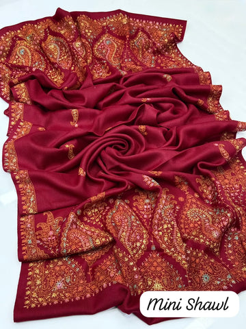 Pashmina Mini Shawl
Hand Made Kashmiri Shawl