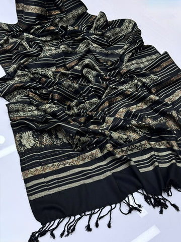 Pashmina Shawl
Beautiful Banarsi Shawl