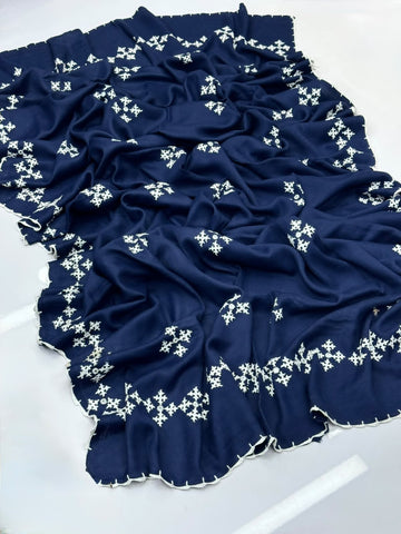 Pashmina Shawl
Hand Made Sindhi Embroidery With Mirror
