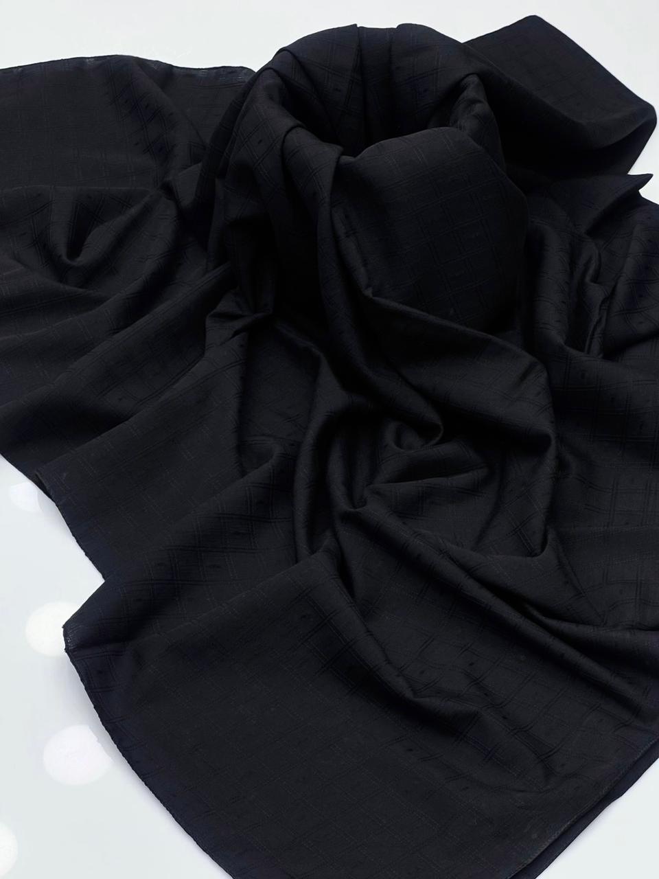 Swiss Lawn
Banarsi Jacquard Chadar